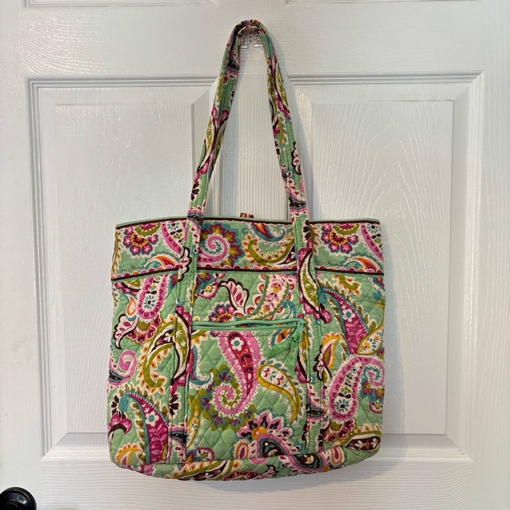 Vera Bradley Quilted Tote Bag Tutti Frutti Print Retired 14”x13” Spring bag!